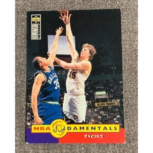 NBA‎ Damentals Collectable Card